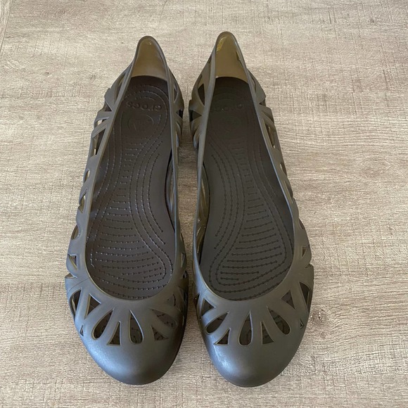 Crocs Adrina III Womens Slip On Round Closed Toe Cut Out Ballet Flats Shoes 11 - Picture 3 of 9